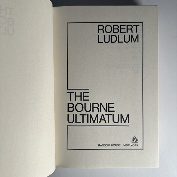 The Bourne Ultimatum by Robert Ludlum 1990 1st Edition Hardcover Book - Picture 8 of 9